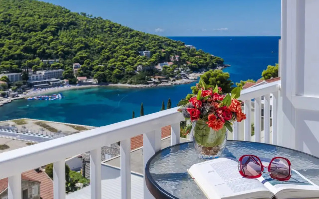 Green Hills Apartment