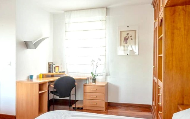 Studio in Burgos, With Wifi