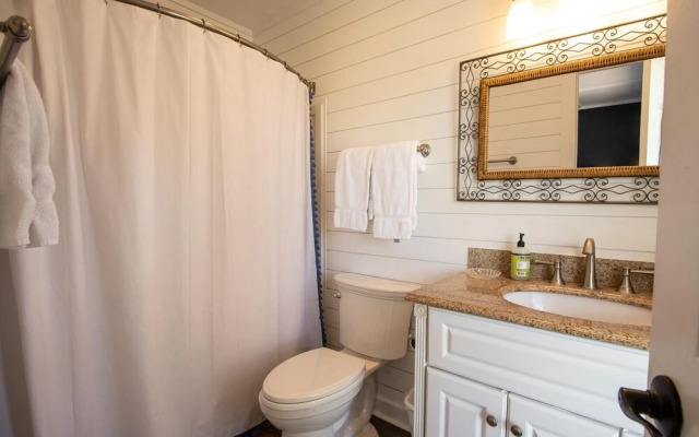 On the Creek, Across From the Ocean and a Short Walk to Beach Club and Marina