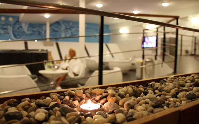 First Hotel Ett