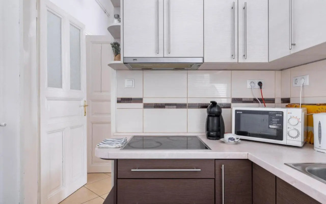 Izabella Home 2 Budapest