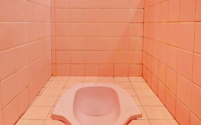 SPOT ON 92028 Hotel Surya Near Pelabuhan Gilimanuk