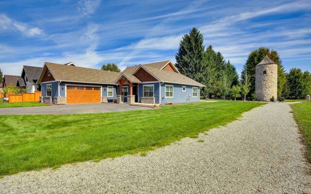 Modern Sandpoint Home w/ Lake Pend Oreille View!