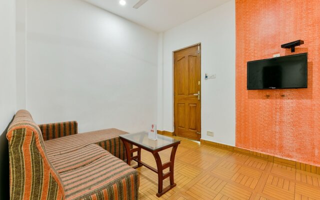 OYO 16711 Malabar Plaza Inn