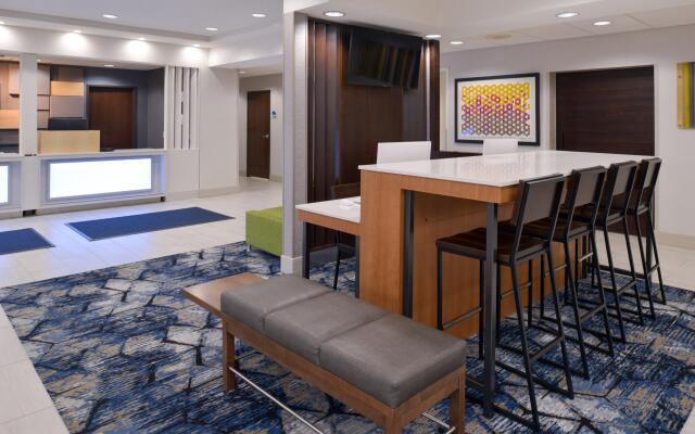 Holiday Inn Express Wixom by IHG