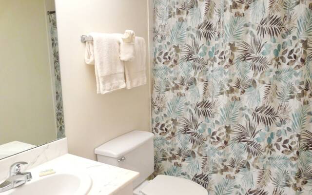 South end Condo With Pool/spa and Steps to Beach