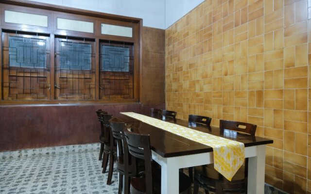 Oyo 461 Hotel Madukoro