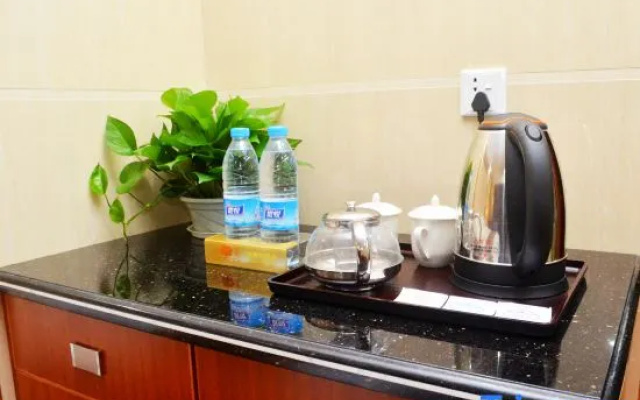 Junya Business Hotel (Chenjiang South Station) — 2-star hotel in Huizhou
