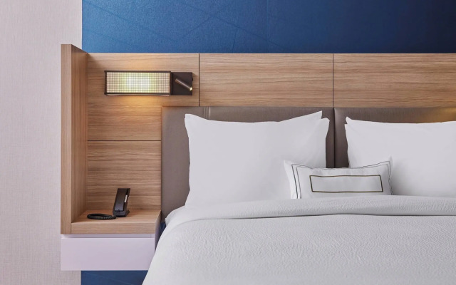 SpringHill Suites by Marriott Chicago Chinatown