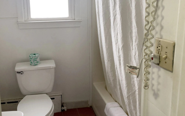 OYO Hotel Starlite Seneca Falls