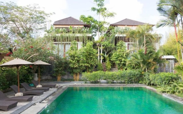 Aqua Octaviana Bali Villa