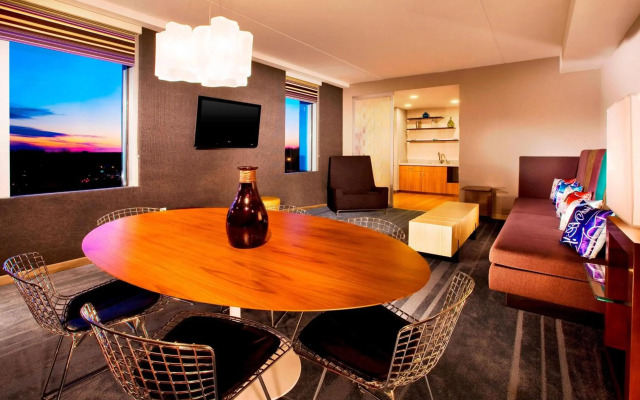 Aloft Mount Laurel