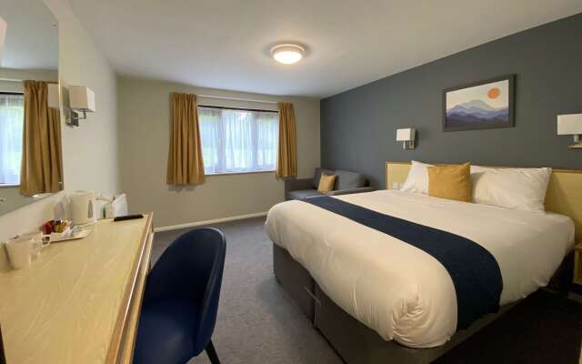 Days Inn by Wyndham Sedgemoor M5