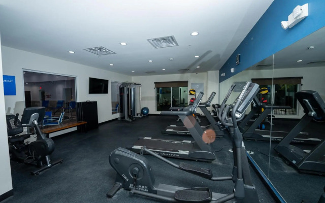 Comfort Suites
