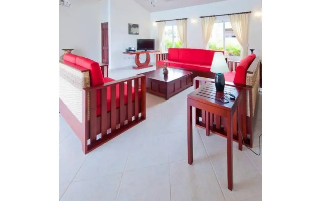 Privacy and Comfort Luxury 6 Bedroom Villa