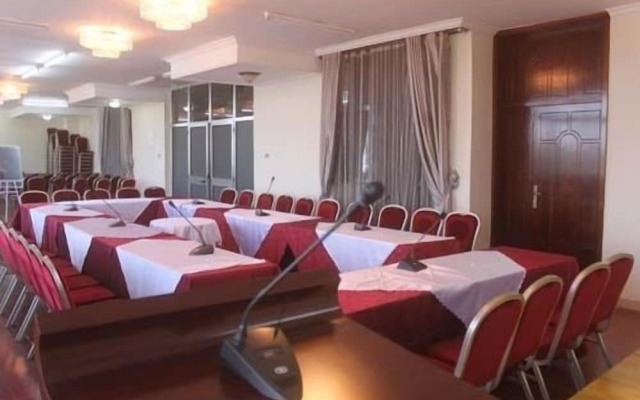 Tirar International Hotel