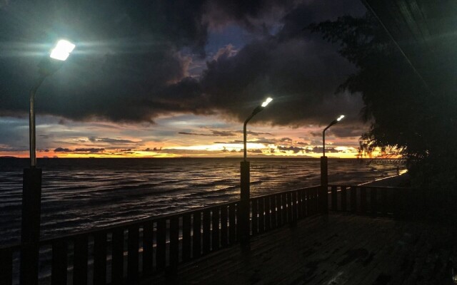 Hadson Resort