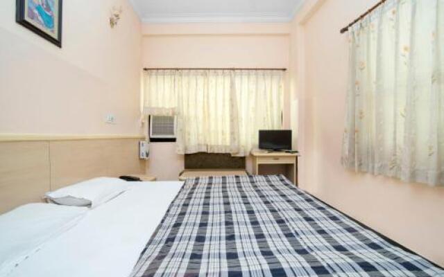 1 BR Guest house in Adarsh Nagar, Jaipur, by GuestHouser (A6CA)