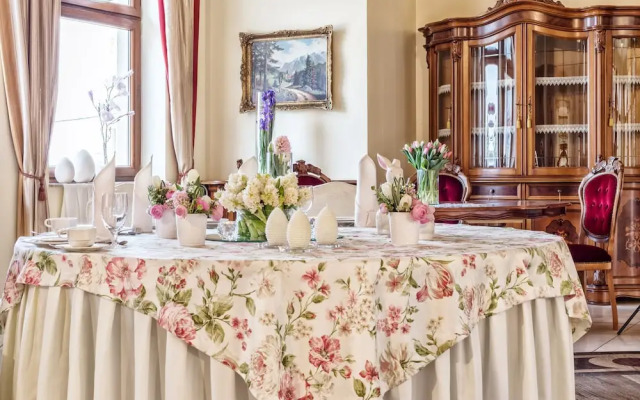 Lesna Perla - Restaurant and Hotel