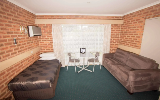 Colonial Motor Inn Bairnsdale