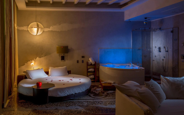 Suite Sistina For Brave Lovers