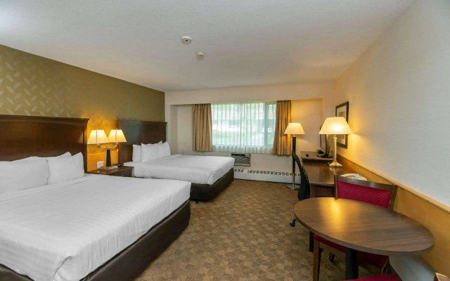 Prestige Riverside Lodge