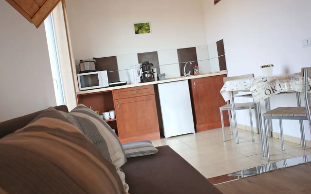 Szabolcs Apartments
