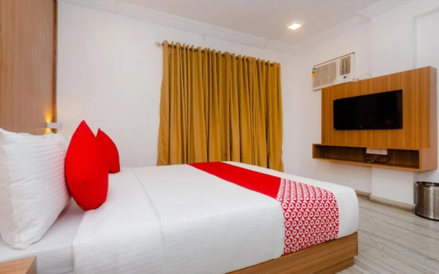 Aviva Lite By OYO Rooms