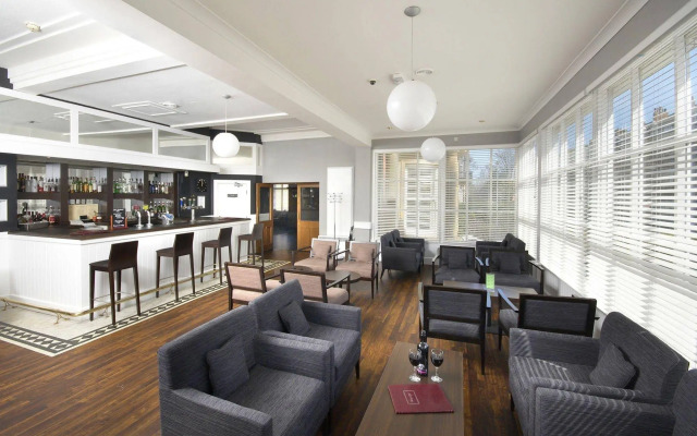 The New Southlands Hotel