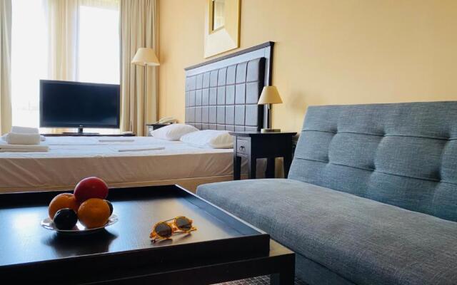 ROYAL BEACH private apartment