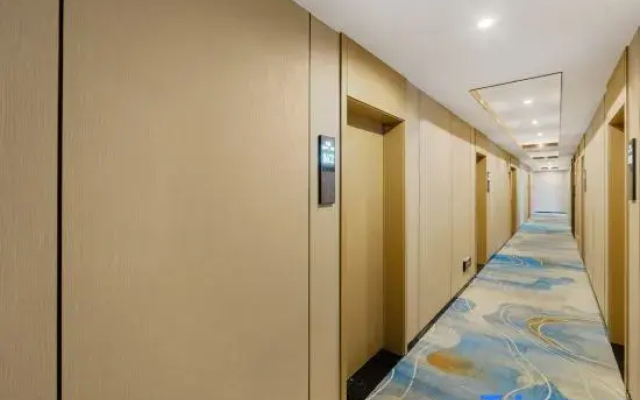 Kerry Celebrity Hotel