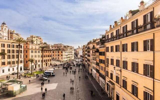 Piazza Spagna 4 bdr exclusive view