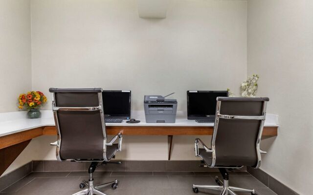 Comfort Inn Charlotte Airport Uptown