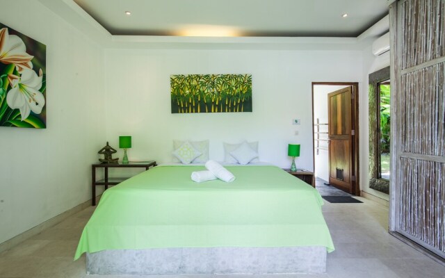 4BR Private Villa Fully Staffed Canggu