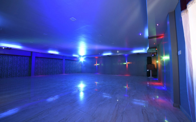 Hotel Natraj & Resort