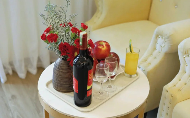 Chemi Noi Bai Airport Hotel