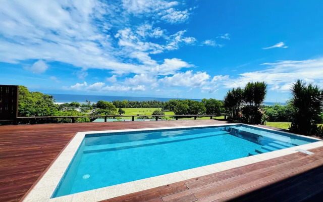 Nikao Hillside Suite