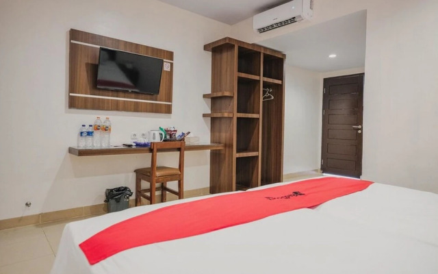 RedDoorz Premium @ Dna Fun Zone Pekanbaru