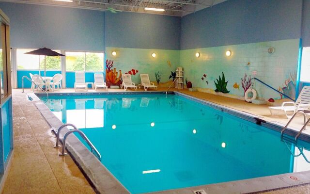 Quality Inn & Suites Metro