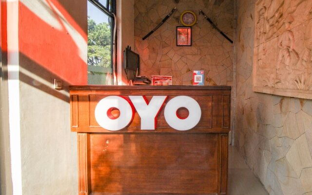 OYO 820 Abad Baru Hotel