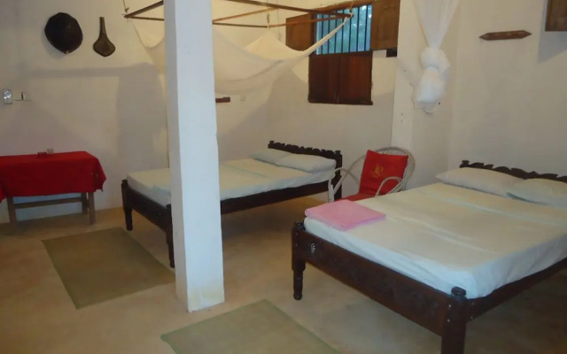 Dudu Villas N Backpackers