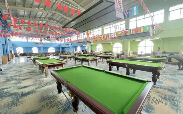 Qujing Qihui Intelligent Hotel (Qiqu Dreams Great World Branch)