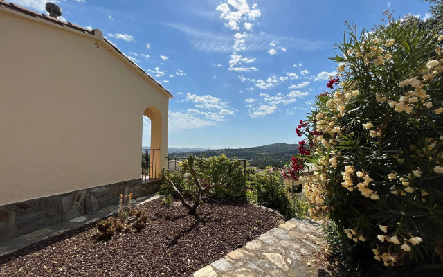 Beautiful holiday home in Calonge with private pool
