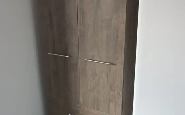 Room in Guest Room - Bright Single Room in Stoke