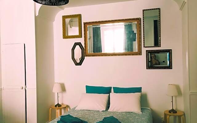 Le 9 De Cour Chambre Caouette