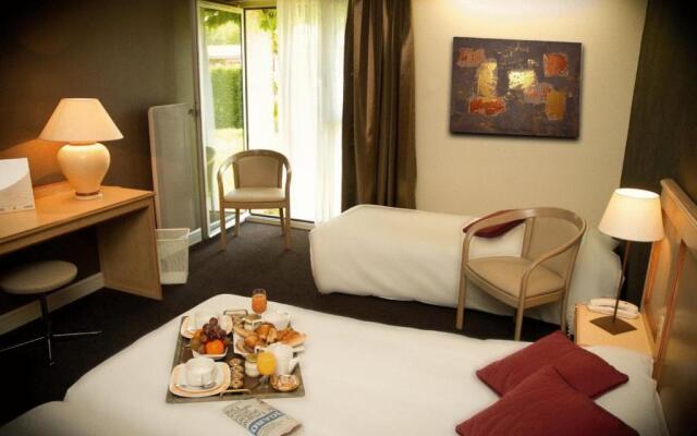 Le relais fleuri, Hôtel et restaurant Logis - Avallon