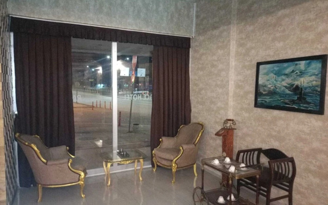Hera City Hotel