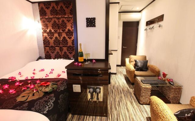 LUSSO CROCE URBAN RESORT - Adult Only
