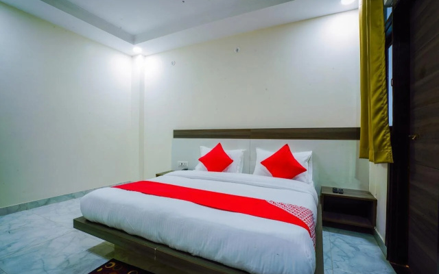 OYO 23299 Hotel Royal Orbit