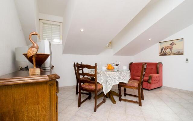 Apartment La Marina
